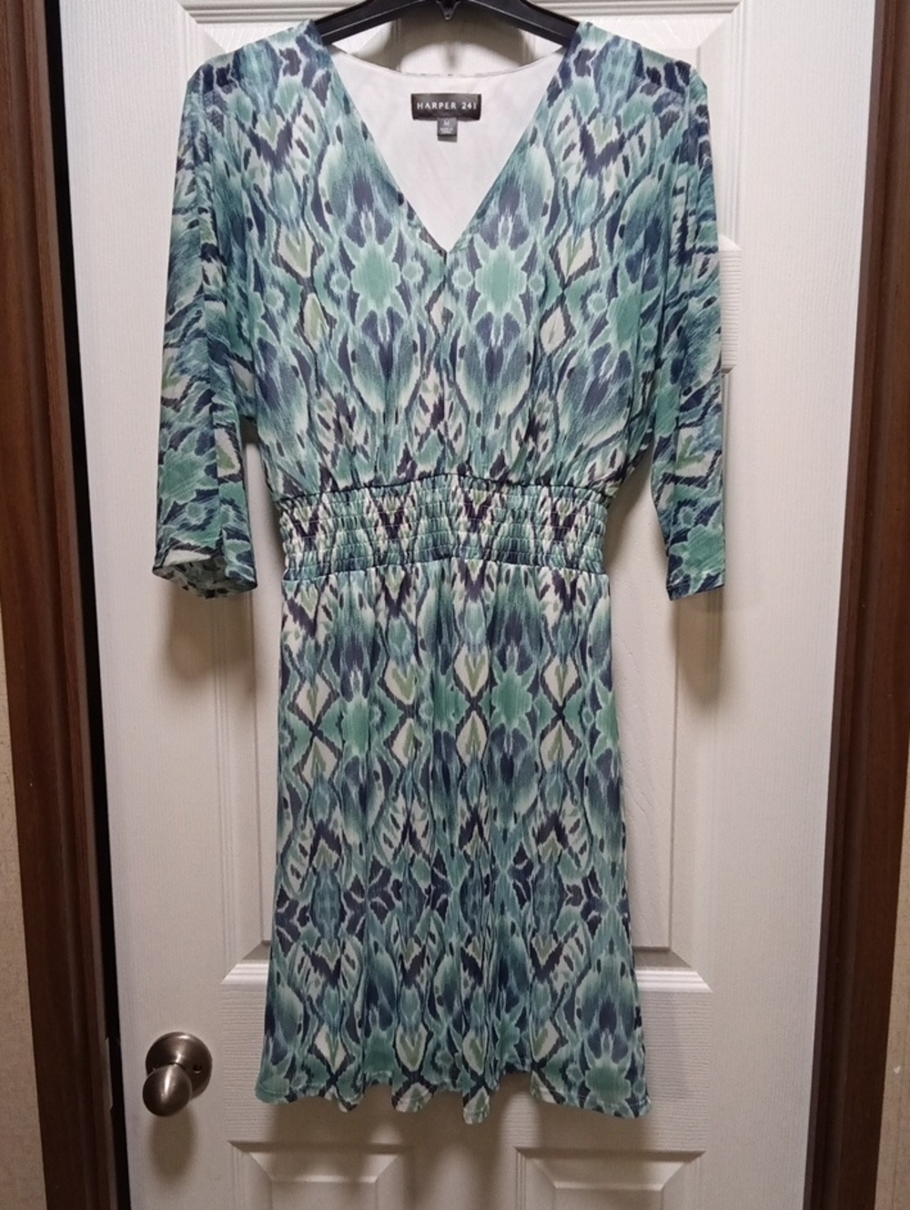 Harper 241 Size M Blue-Green Patterned V-Neck Midi Dress